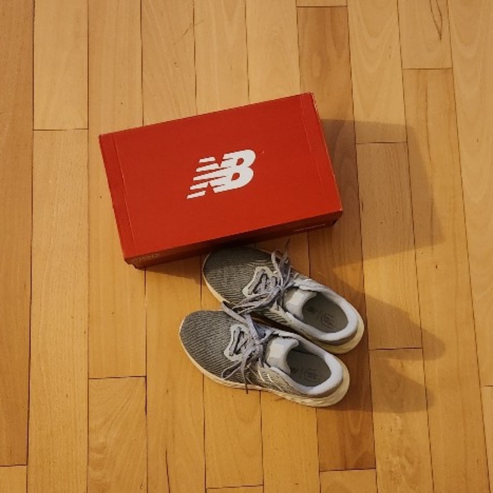 New balance Women's Fresh Foam Arishi V4